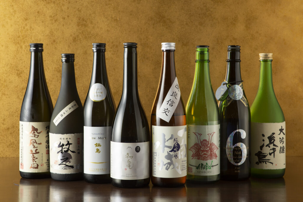 日本酒4合瓶が8本