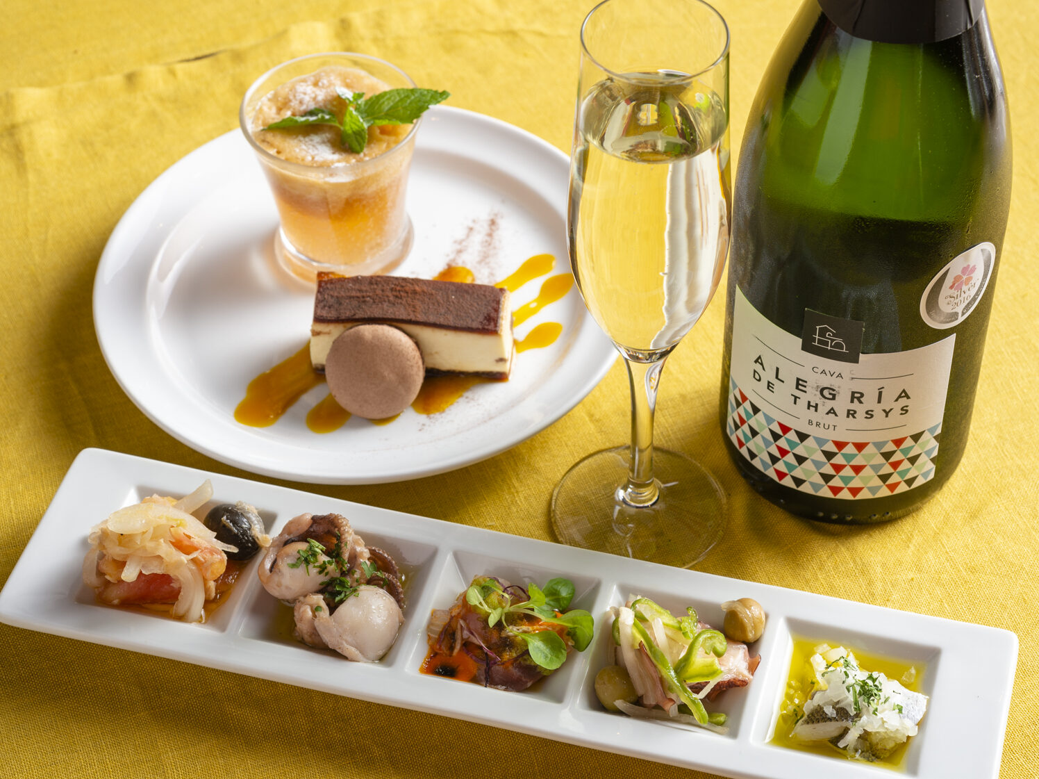 スペイン料理の前菜5種とデザート