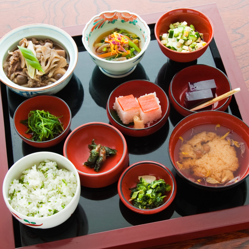野菜ときのこ料理の定食