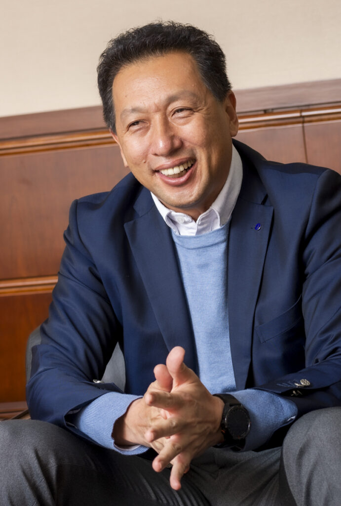 綿半の社長
